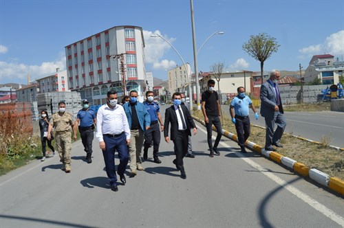 İlçemizde Covid-19 İle Mücadele Kapsamında Sosyal Mesafe Ve Maske Denetimi Yapıldı